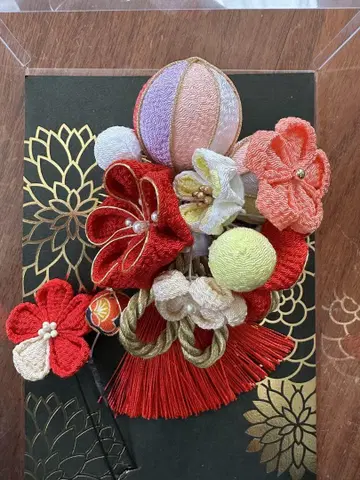 츠마미 세공 머리 장식
