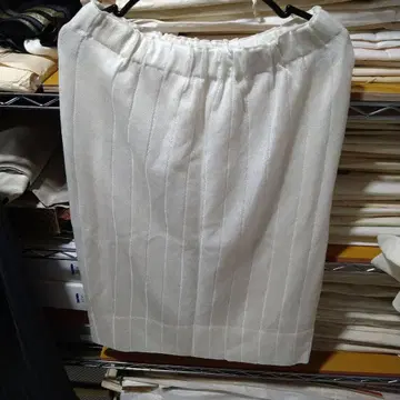 사이토 토요코 스커트