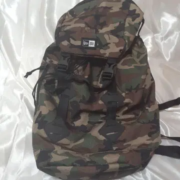 뉴에라 카모플라쥬 백팩 NEW ERA