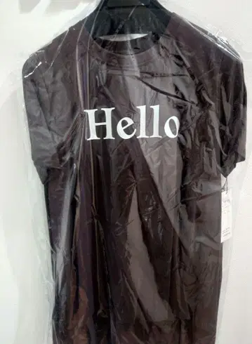 이시카와라보 Hello 프린트 브라운 티셔츠 반팔