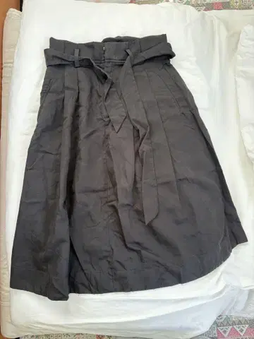 Massimo Dutti 플레어 스커트 블랙