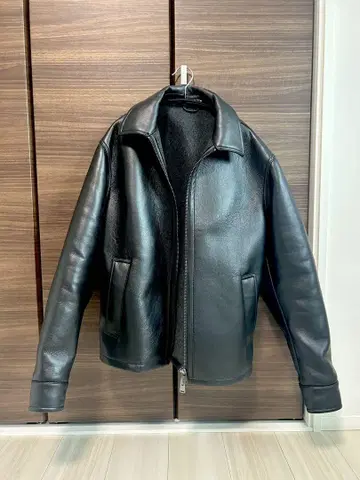 ZARA 블랙 가죽 자켓