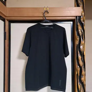 Theory 블랙 티셔츠 M 사이즈
