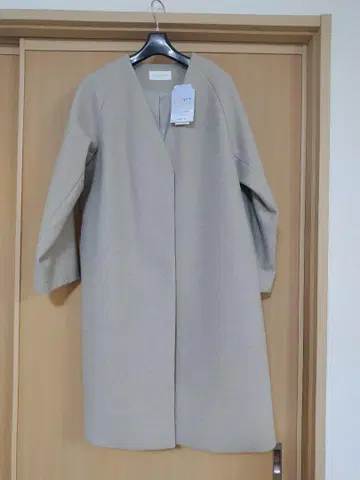 글로벌 워크 가벼운 스트레치 노카라 코트
