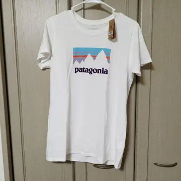 새상품 patagonia 티셔츠 M 화이트