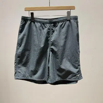 HUF 그레이 나일론 숏팬츠