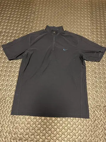 Nike Dri-FIT 하프 지퍼 셔츠 L 다크 그레이