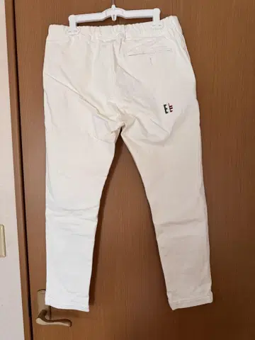 EUROKENVY 화이트 데님 바지