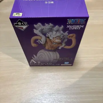 원피스 흰 수염 피규어 MASTERISE