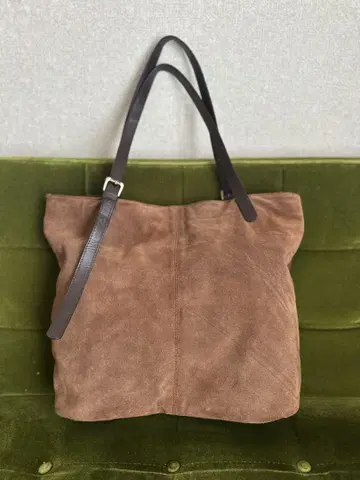 브라운 스웨이드 토트백