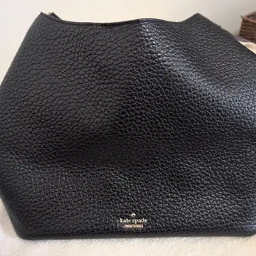 kate spade 블랙 가죽 숄더백