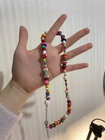 컬러풀 비즈 목걸이