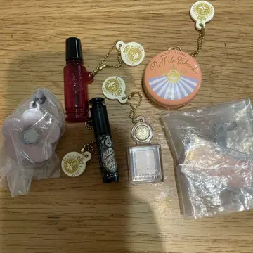 가챠가챠 화장품 마리 퀀트 마죠마죠 롬앤