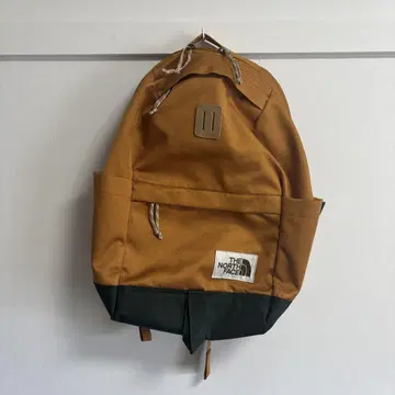 THE NORTH FACE 브라운 백팩