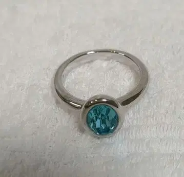 스와로브스키 SWAROVSKI 파란색 스톤