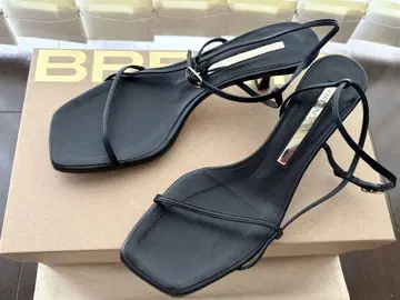 라빠르망 별주 BRENTA 브렌타 SquareToeStrapSandal