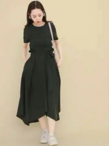 다크 그린 반팔 롱 원피스
