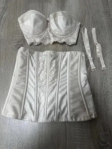 브라이덜 이너 아웨딩
