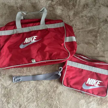 NIKE 스포츠 보스턴백 신발 수납 공간 포함