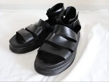 Dr.Martens CLARISSA 28cm 닥터마틴 샌들
