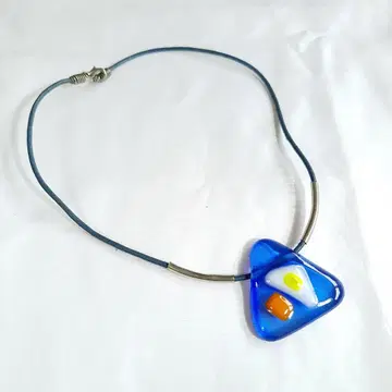 가죽 끈 크리스탈 펜던트