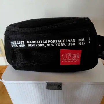 새상품급 MANHATTAN PORTAGE 바디백 블랙