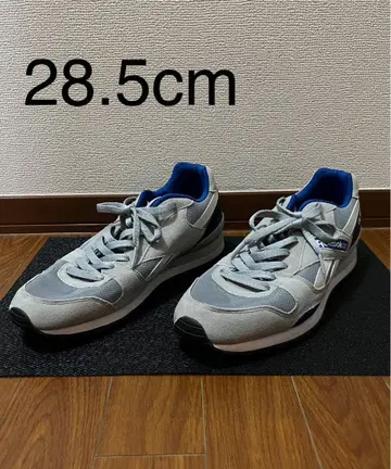새상품급 리복 GL3000 사이즈 28.5cm
