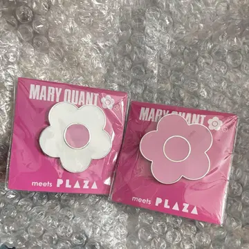 MARY QUANTPLAZA 콜라보 핀배치 2세트