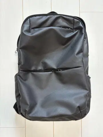 DESCENTE 데상트 럭색 22L 에어로스트림