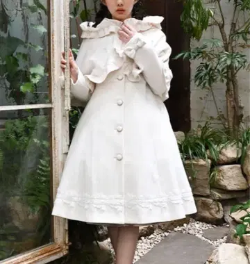 axes femme kawaii 엑시즈팜 동화 속 소녀 코트 아이보리