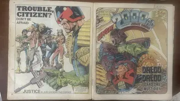 영국의 SF 잡지 2000 AD 두 권