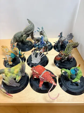 몬스터 헌터 스탠다드 모델 9개 묶음 판매 피규어