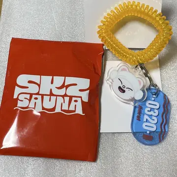 스키즈 POPUP STORE 랜덤 사우나 키링 지니레드