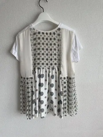 sacai 백 플레어 티셔츠