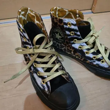 CONVERSE ALL STAR 레오파드 무늬 스니커즈