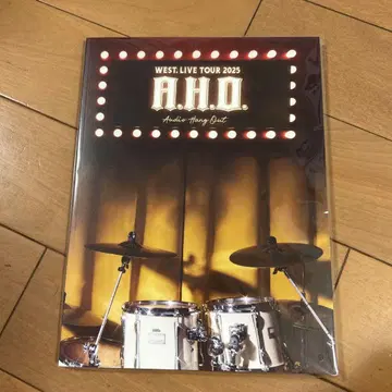 A.H.O. WEST LIVE TOUR 2025 팜플렛