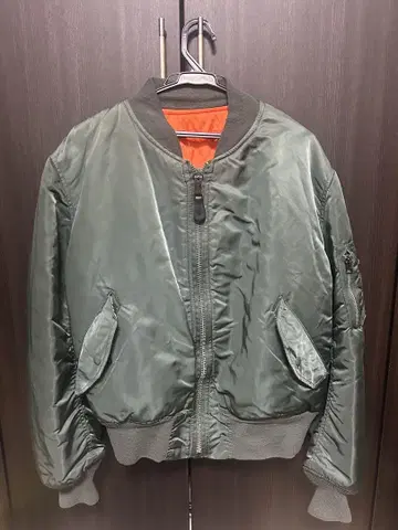 ALPHA INDUSTRIES MA-1 플라이트 재킷 올리브 그린