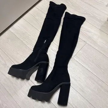 GYDA 블랙 스웨이드 니하이 부츠 S