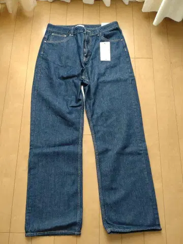 ZARA 레귤러 핏 데님 새상품