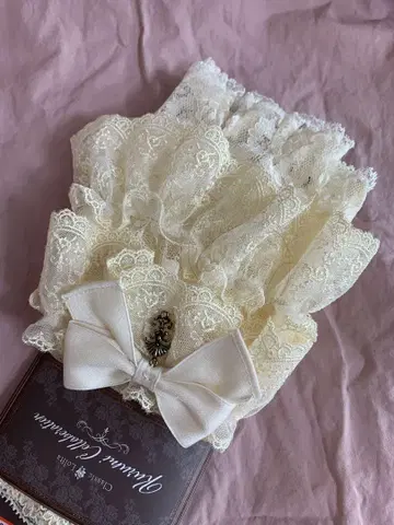 쿠루미 레이스 그로브 아이보리 베이지
