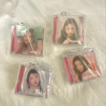 ILLIT 미니 CD 컬렉션