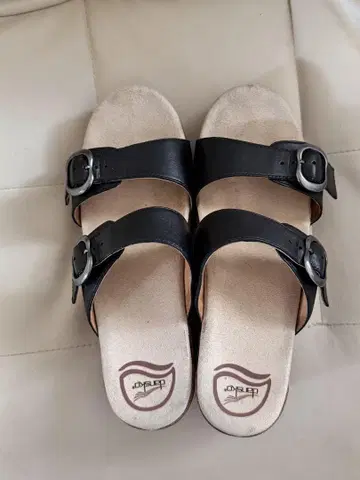 블랙 더블 스트랩 샌들