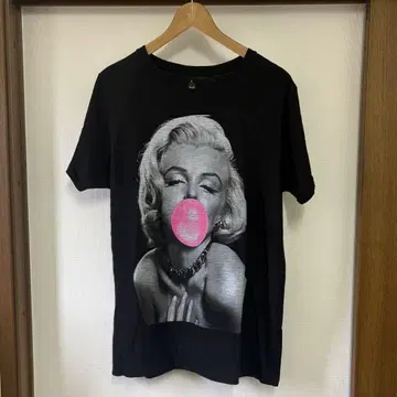 Let's Bubble 마릴린 먼로 티셔츠