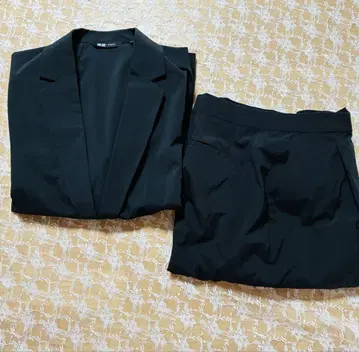 UNIQLO x Theory 감동 자켓 팬츠 수트 블랙 XL 사이즈