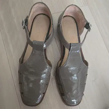 GALERIE VIE 이탈리아제 플랫슈즈 38 / 24cm
