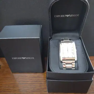 EMPORIO ARMANI 손목시계 특제 케이스, 조정 벨트 포함
