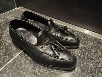 UNITED ARROWS 블랙 가죽 태슬 로퍼 착용감 좋은