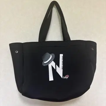 Nissy 토트백 블랙