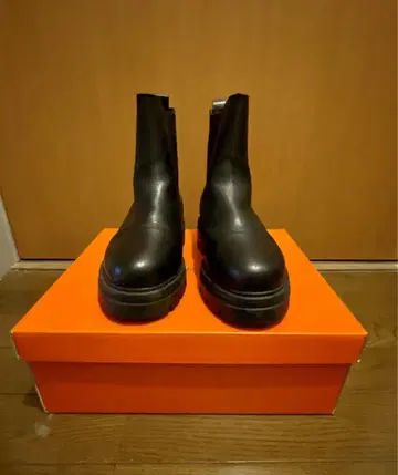 REMME / 레메 사이드 고어 부츠 블랙 사이즈 37 / 23.5 cm