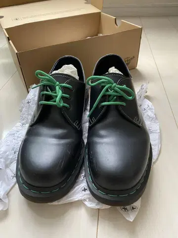 Dr. Martens 드레스 신발 그린 스티치 닥터마틴 UK10